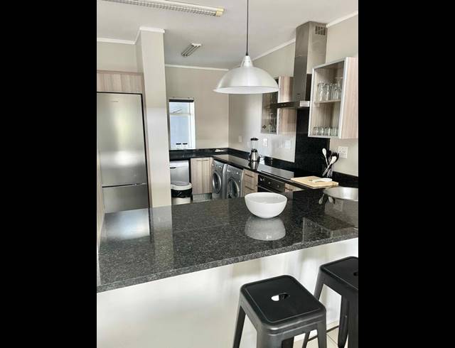 3 BEDROOM PROPERTY TO RENT IN OAKLANDS